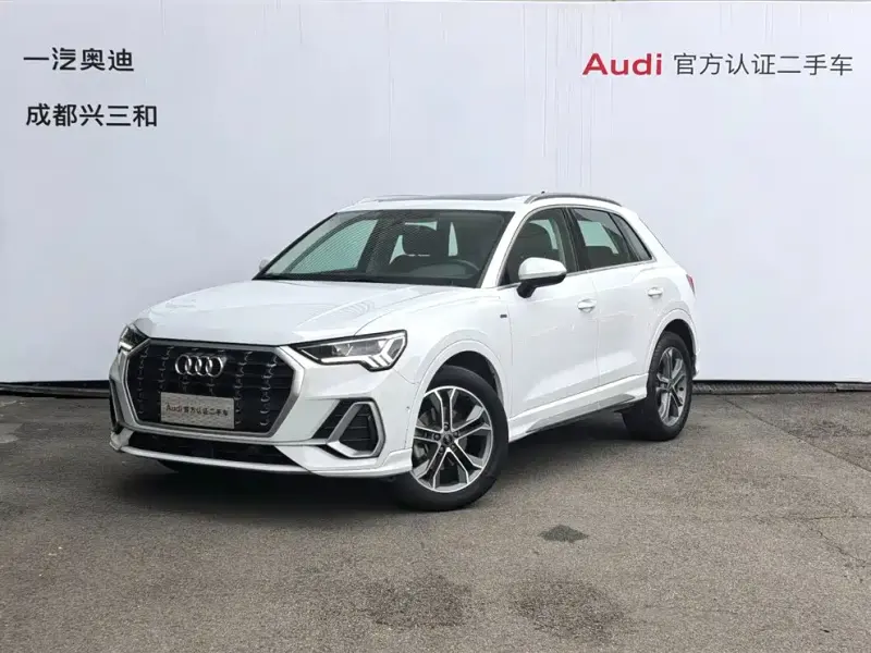 Audi Q3, 2022
