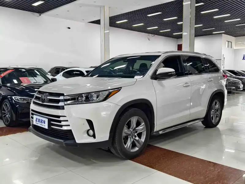 Toyota Highlander, 2020 — фото 1