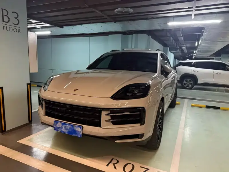 Porsche Cayenne, 2025