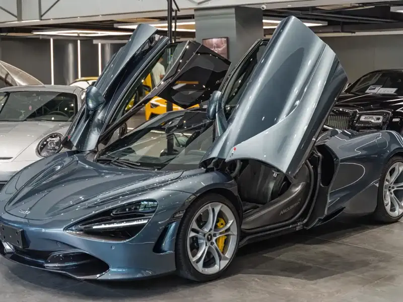 McLaren 720S, 2019 — фото 1