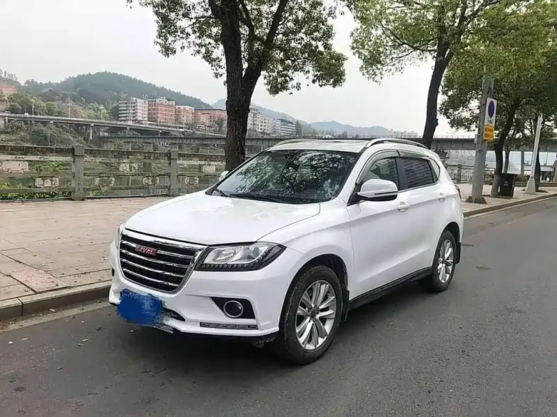 Haval H2, 2015