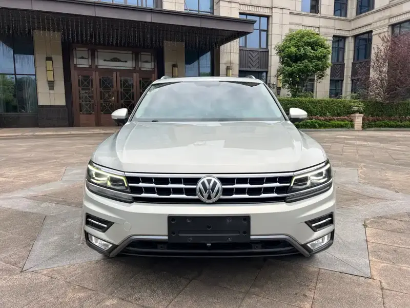 Volkswagen Tiguan L, 2018