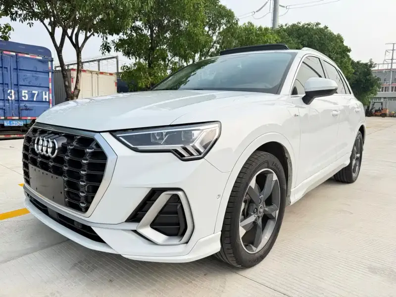 Audi Q3, 2021