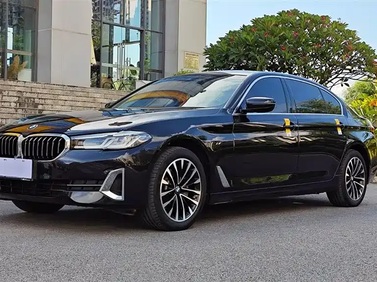 BMW 5 Series, 2023 — фото 1