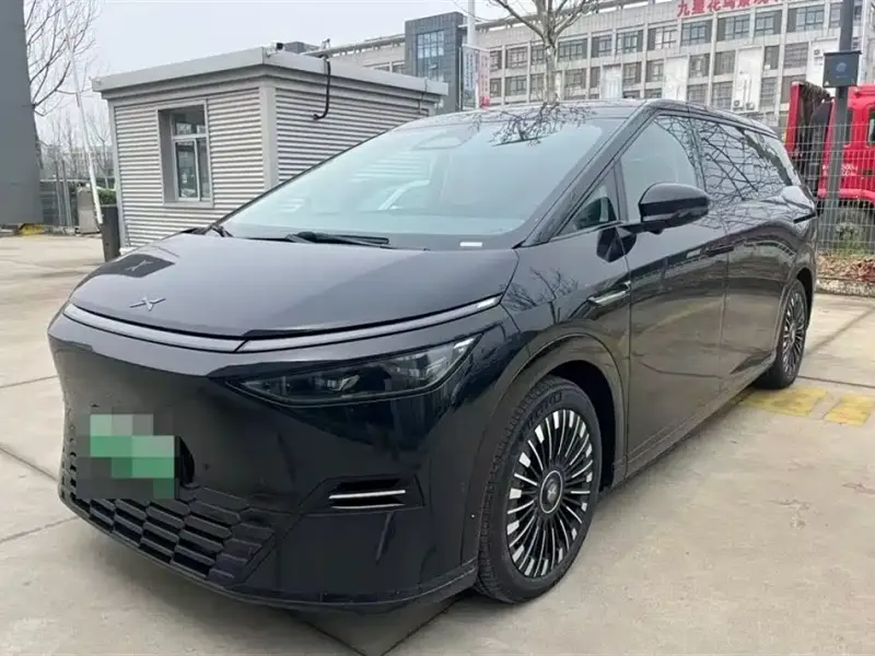 XPeng X9, 2025