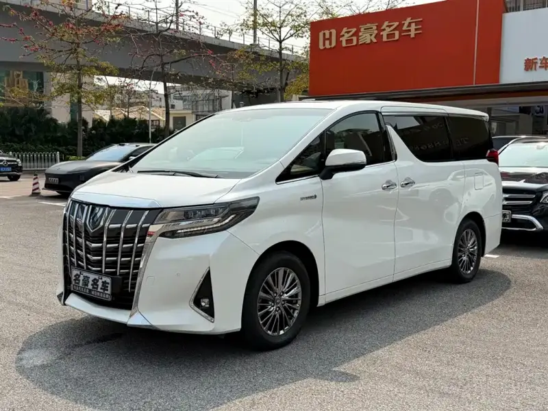 Toyota Alphard, 2023