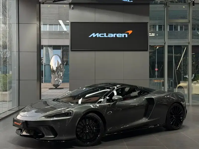 McLaren GT, 2022