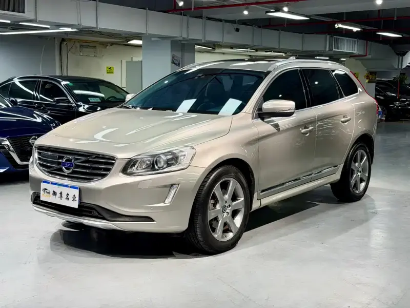 Volvo XC60, 2015 — фото 1