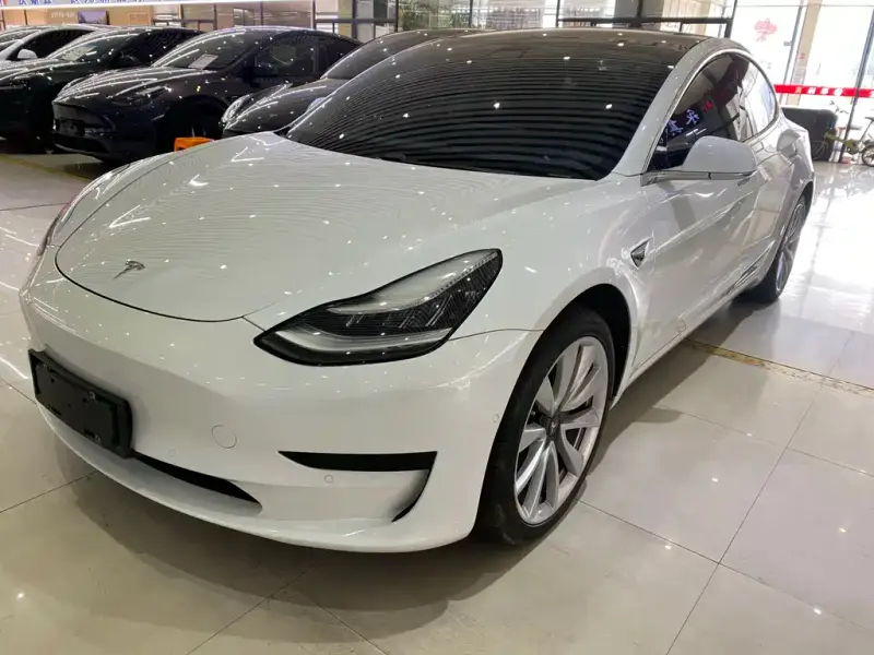 Tesla Model 3, 2020 — фото 1