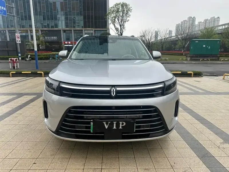 AITO M7, 2023