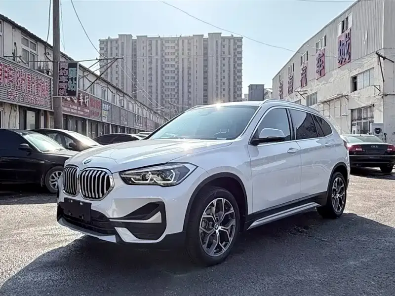 BMW X1, 2022 — фото 1