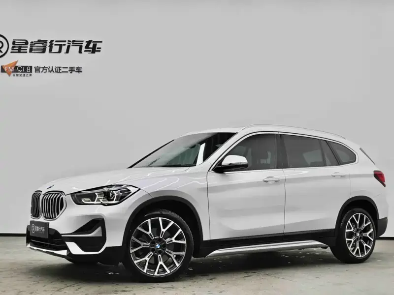 BMW X1, 2022 — фото 1