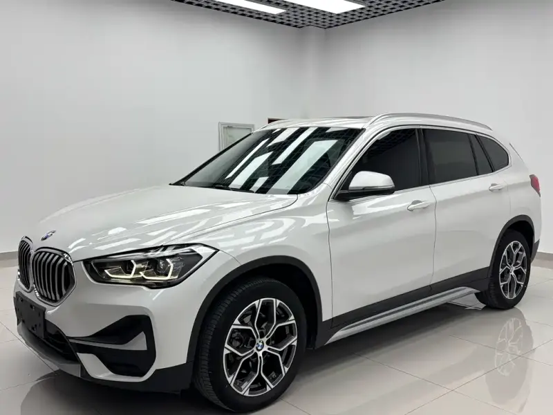 BMW X1, 2022 — фото 1