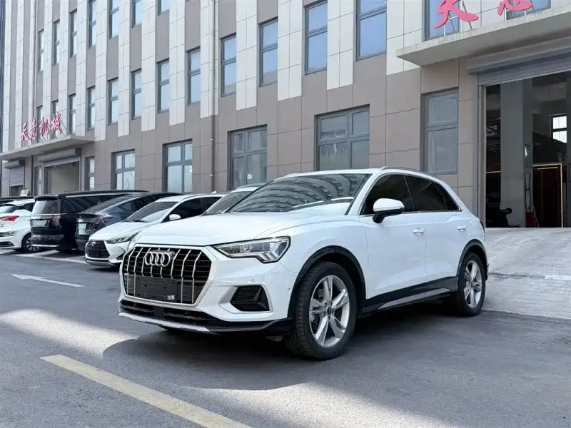 Audi Q3, 2023