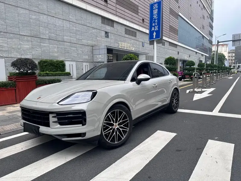 Porsche Cayenne, 2024