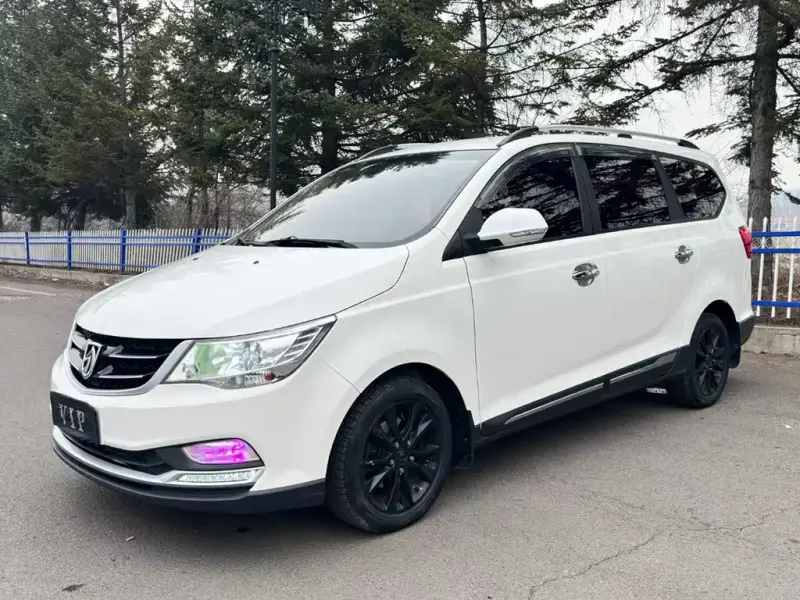 Baojun 730, 2017