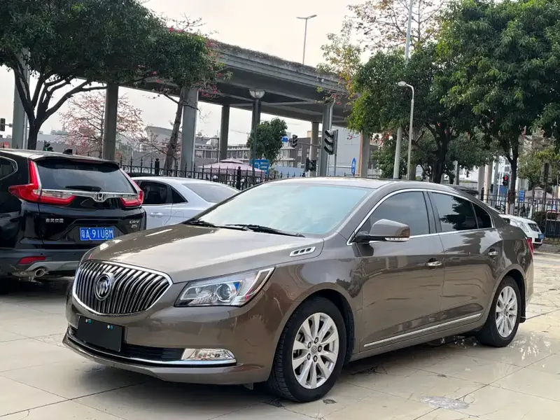 Buick LaCrosse, 2016 — фото 1