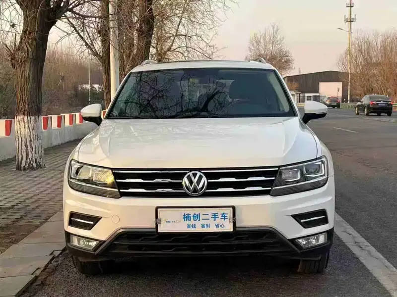 Volkswagen Tiguan L, 2017