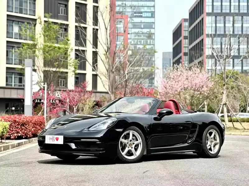 Porsche 718, 2022