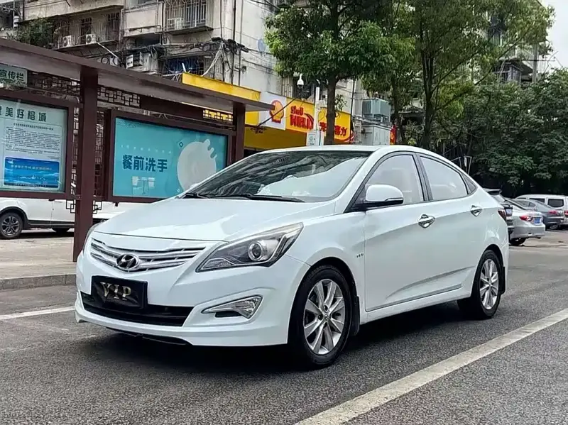 Hyundai Verna, 2016