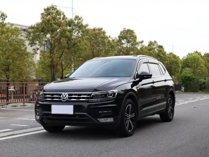 Volkswagen Tiguan L, 2017