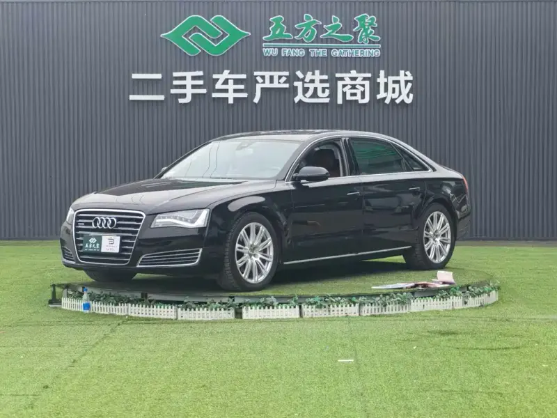 Audi A8, 2012