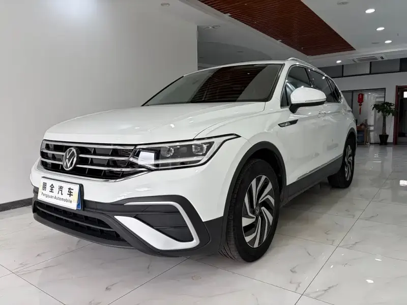 Volkswagen Tiguan L, 2022