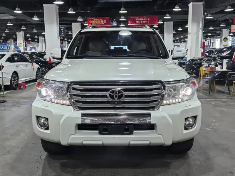 Toyota Land Cruiser, 2015