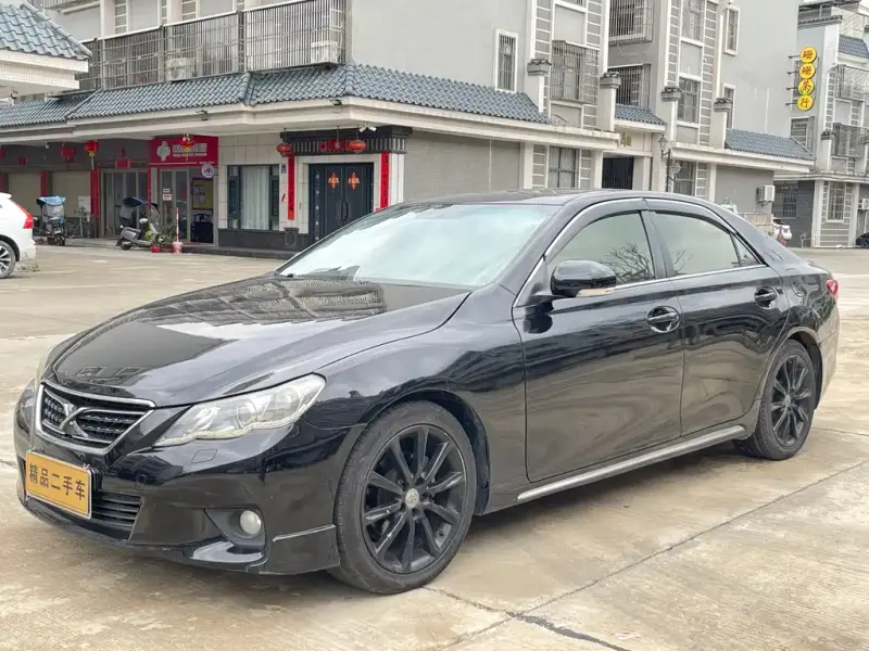 Toyota Reiz, 2013