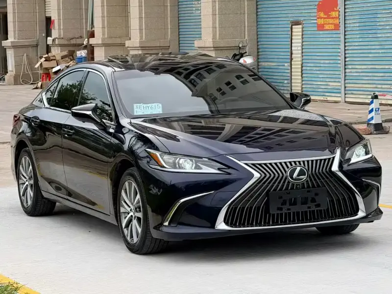 Lexus ES, 2020