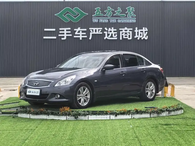 Infiniti G, 2012
