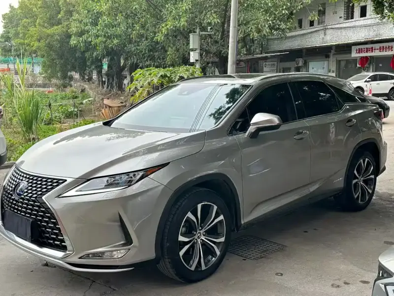 Lexus RX, 2021