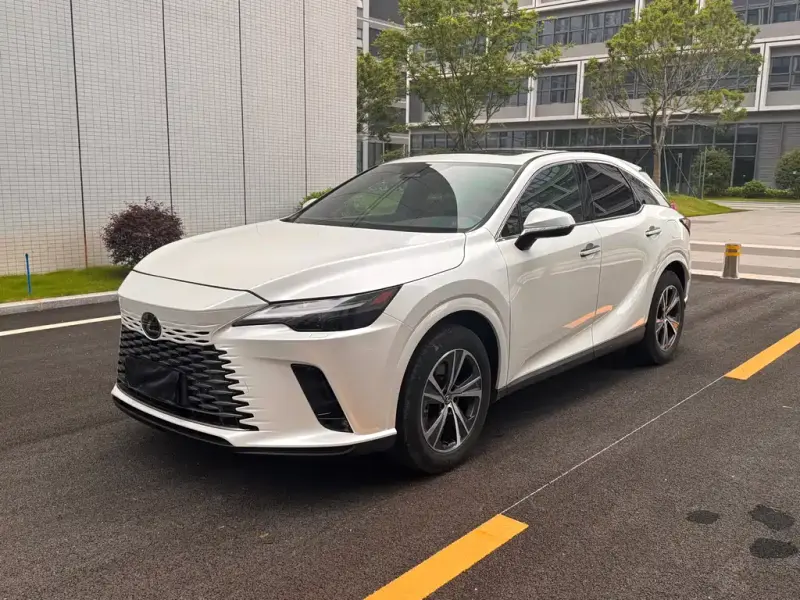 Lexus RX, 2025