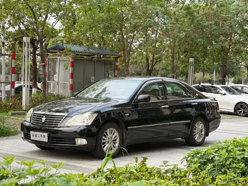 Toyota Crown, 2006