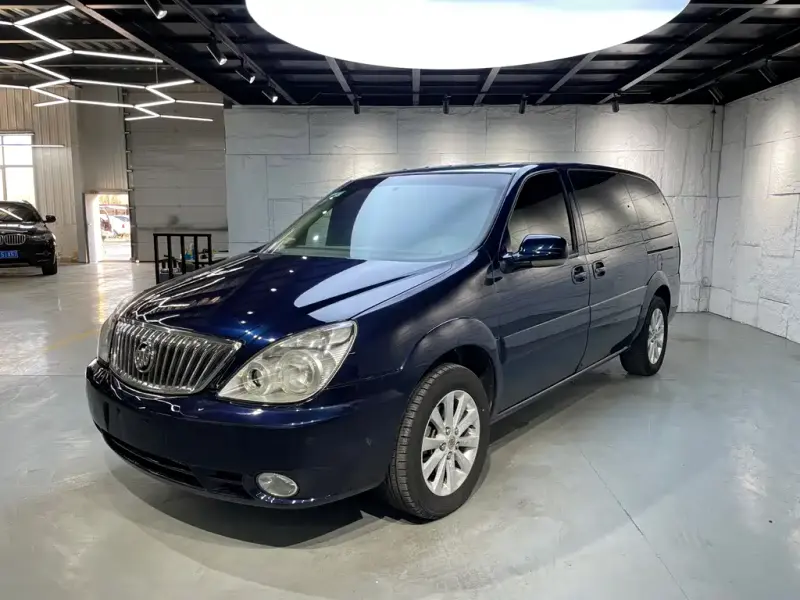 Buick GL8, 2015