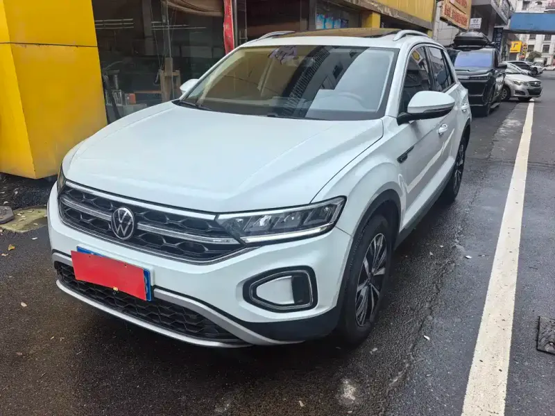 Volkswagen T-Roc, 2024