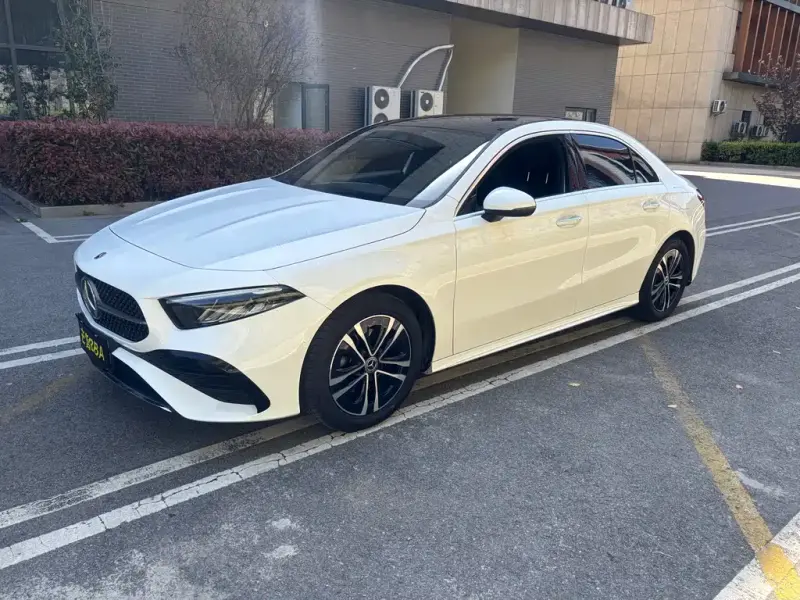 Mercedes-Benz A-Class, 2023 — фото 1