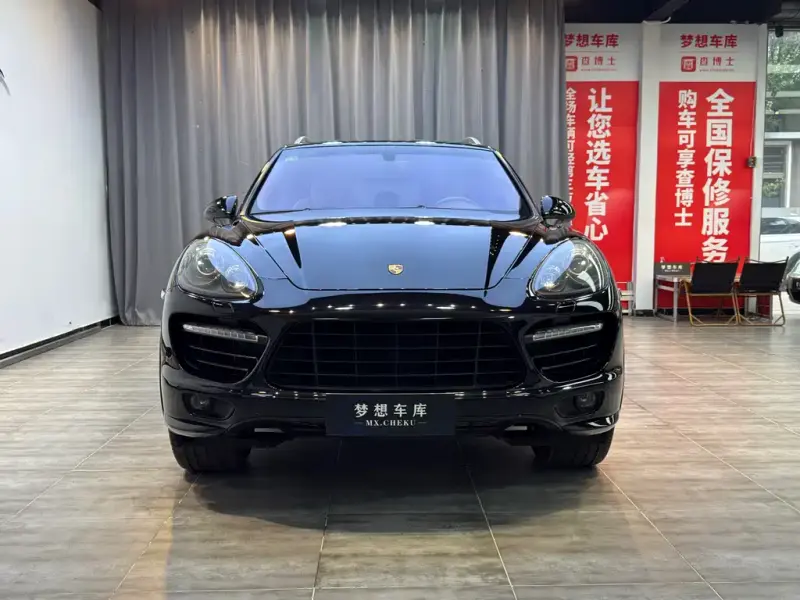 Porsche Cayenne, 2012