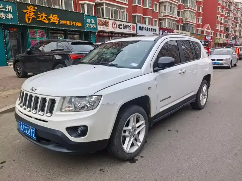 Jeep Compass (Import), 2013