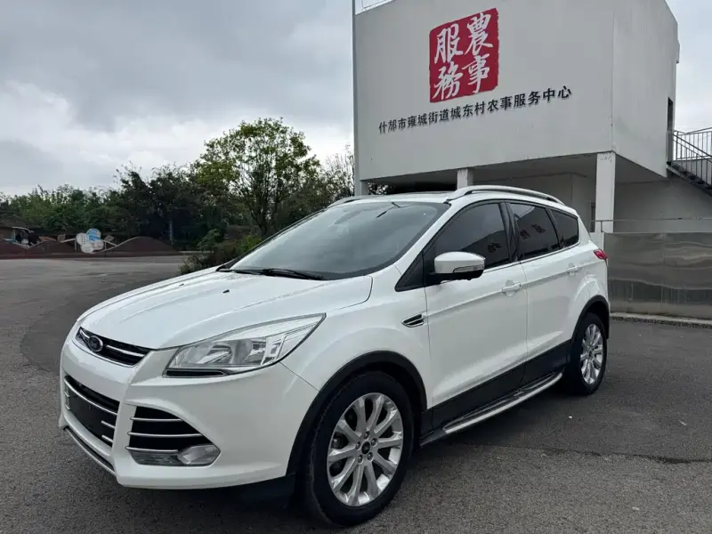 Ford Kuga, 2016