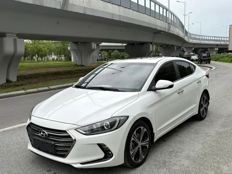 Hyundai Elantra, 2018