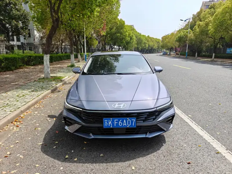 Hyundai Elantra, 2024