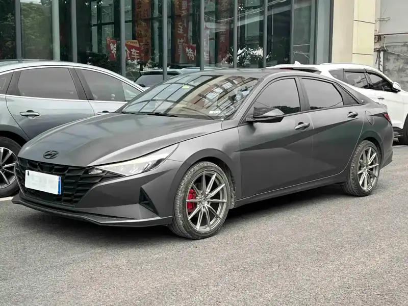 Hyundai Elantra, 2022 — фото 1