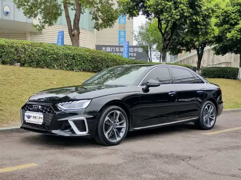 Audi A4L, 2022