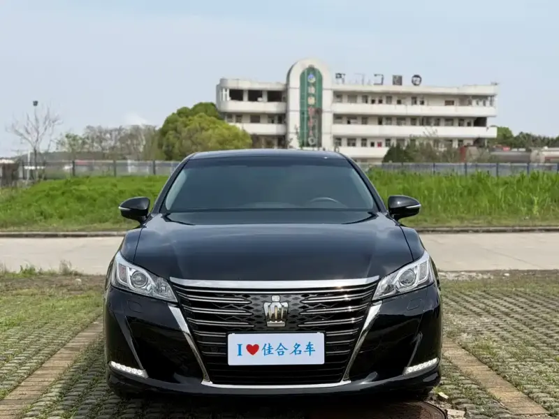 Toyota Crown, 2019