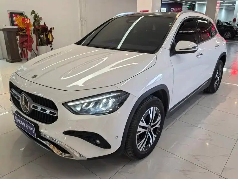 Mercedes-Benz GLA, 2024