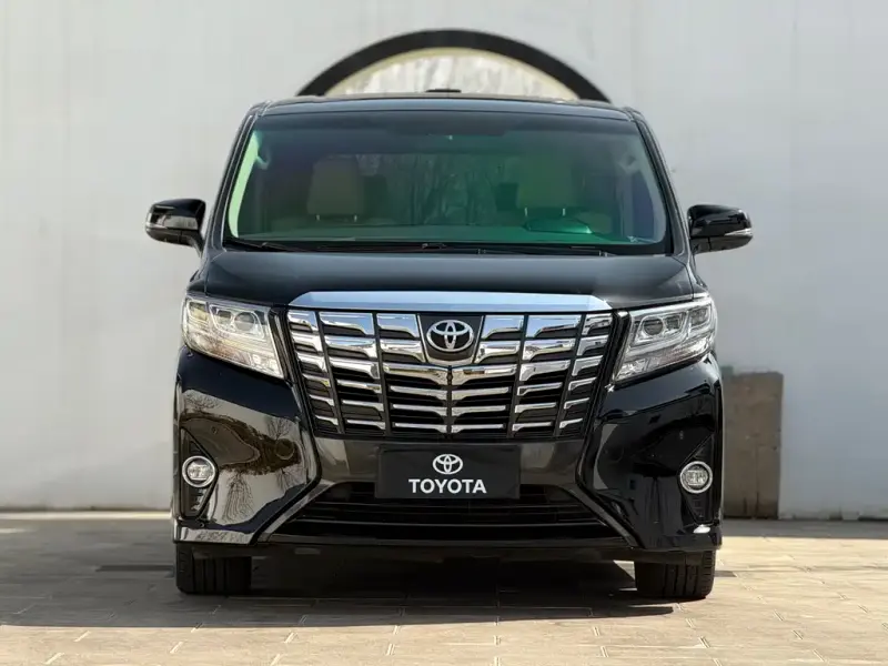 Toyota Alphard, 2016