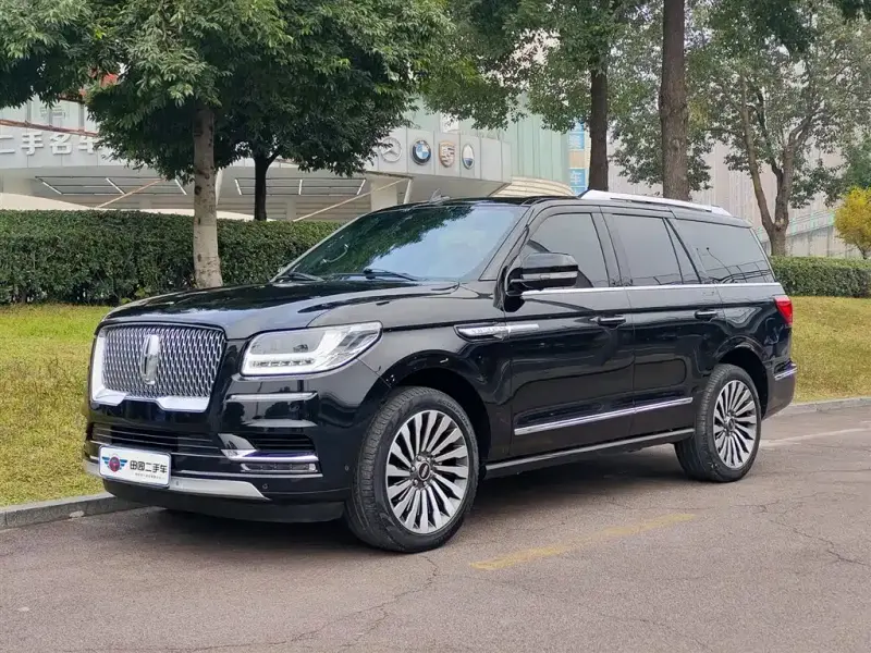 Lincoln Navigator, 2022 — фото 1