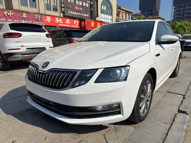 Skoda Octavia, 2019 — фото 1