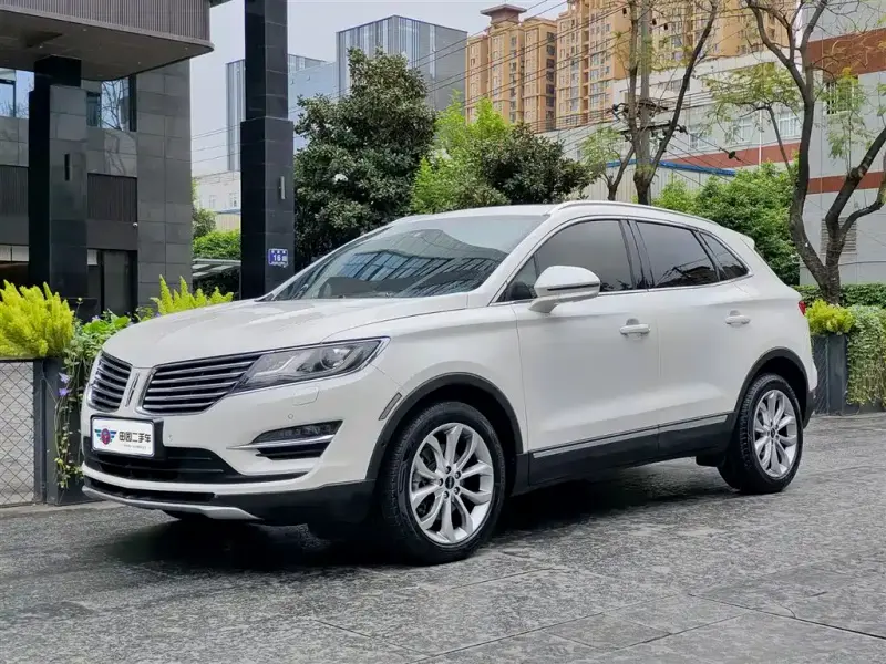 Lincoln MKC, 2017
